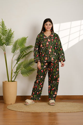 Organic Bamboo Pajama Set
Eco-friendly organic bamboo pajama set displayed in a serene bedroom, highlighting its soft and breathable fabric.